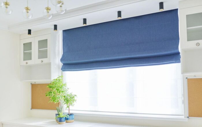 zastosowanie-rolet-materialowych-ozdoba-okna-poznan